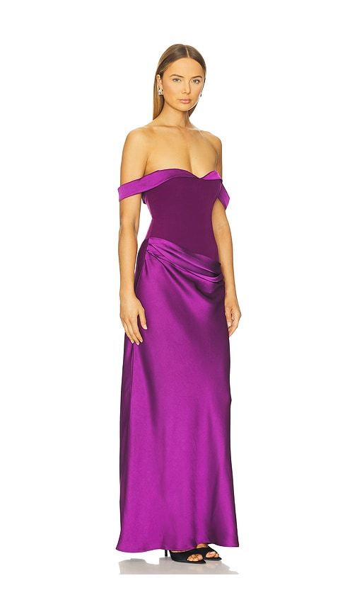 Ebony Off Shoulder Maxi Dress in Purple. - size S (also in XS) - Runaway The Label - Modalova
