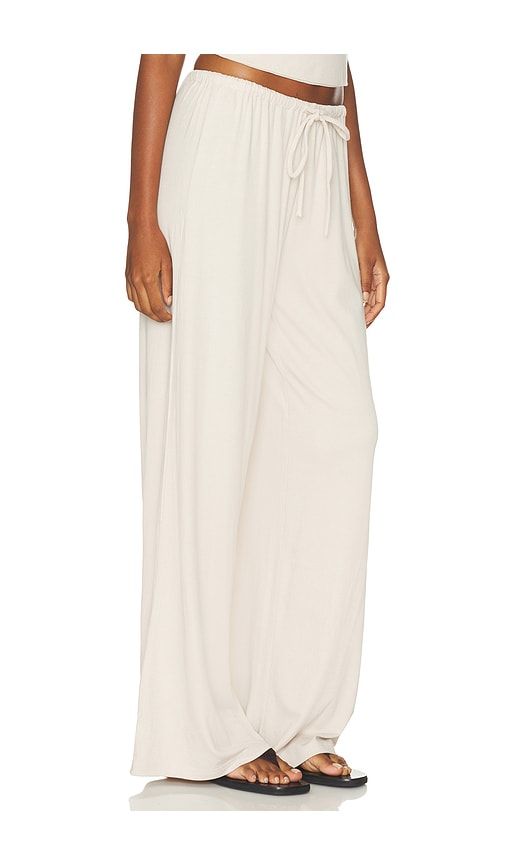 Anji Relaxed Wide Leg Sweatpants in Neutral. - size M (also in XS) - Runaway The Label - Modalova