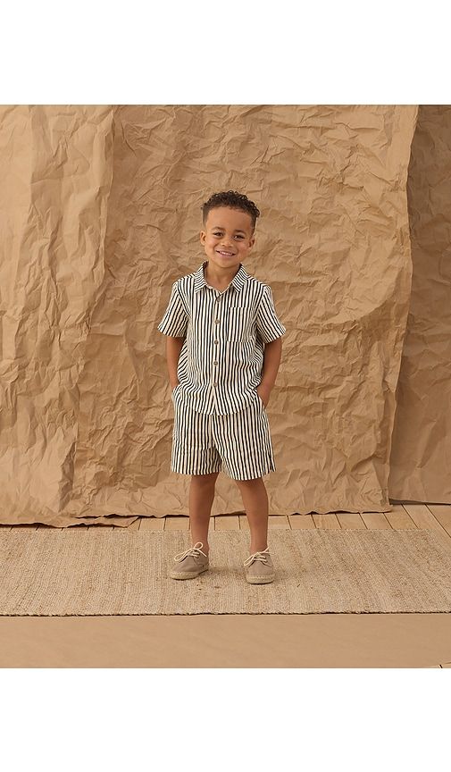 Collared Short Sleeve Shirt in Black. - size 12-18M (also in 18-24M, 2-3yr, 4-5yr) - Rylee + Cru - Modalova