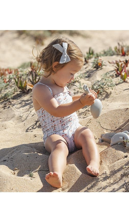 Tori One Piece in Ivory. - size 18-24M (also in 2-3yr) - Rylee + Cru - Modalova