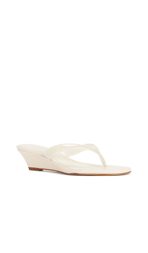 Roslyn Wedge Sandal in White. - size 10 (also in 6.5) - Schutz - Modalova