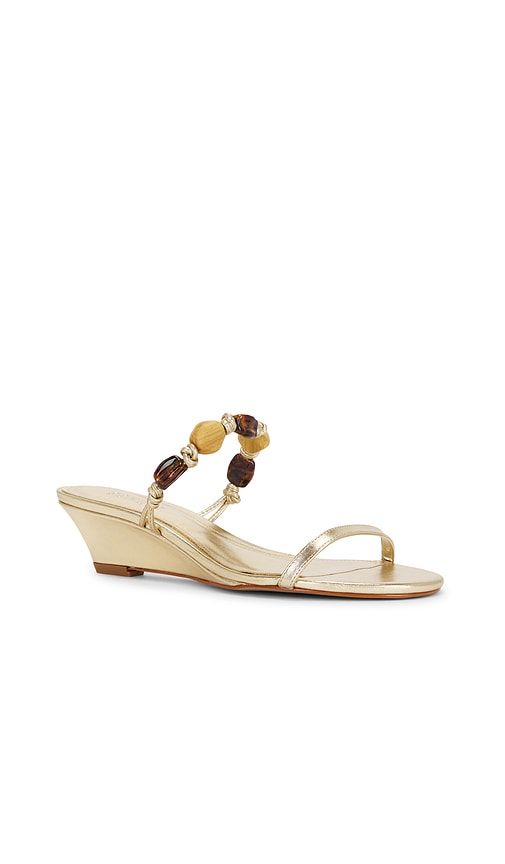 X REVOLVE Freya Sandal in Metallic Gold. - size 6 (also in 6.5, 7, 7.5, 8, 8.5, 9, 9.5, 10) - Schutz - Modalova