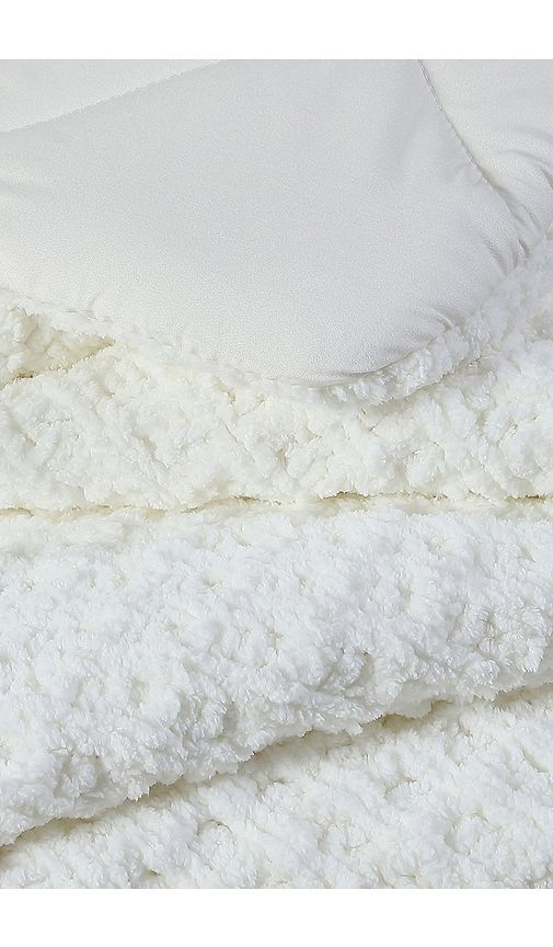 King/Cal King Snug Waffle Comforter in White - Sunday Citizen - Modalova