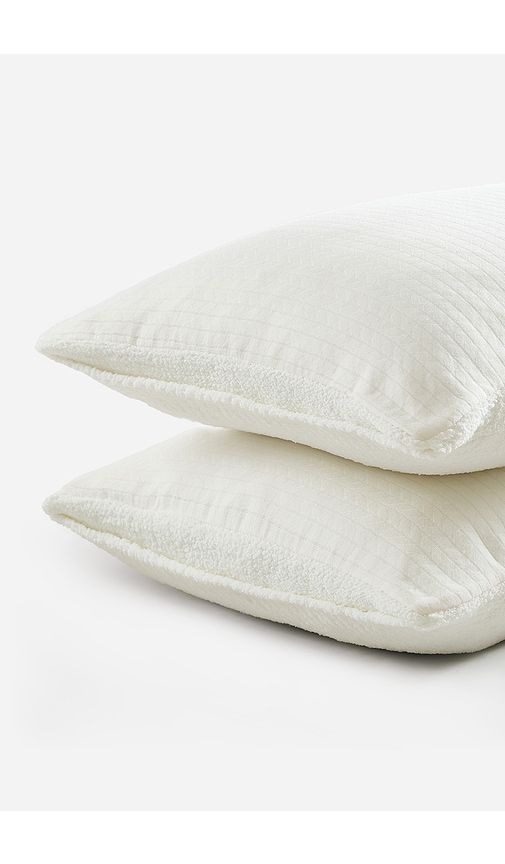 Standard Herringbone Snug Sham Set in Cream - Sunday Citizen - Modalova