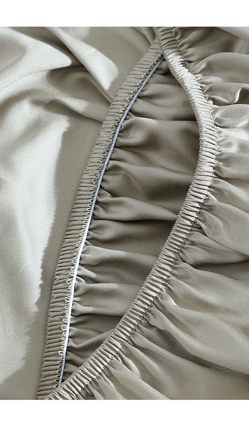Queen Natural Premium Bamboo Fitted Sheet in - Sunday Citizen - Modalova