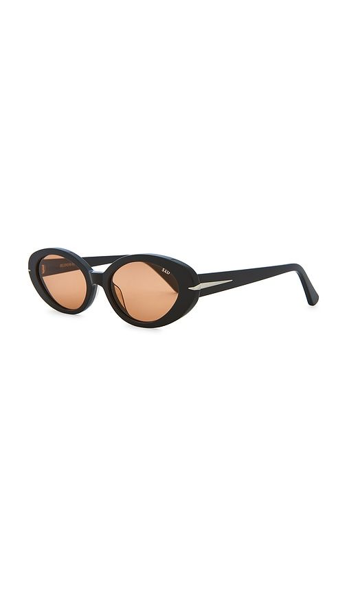 Bloom Tinted Sunglasses in Black - SAD Eyewear - Modalova