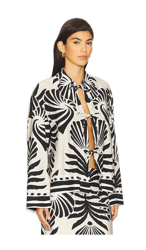 Clementine Sleeved Top in Beige,Black. - size L (also in M, S, XS) - SEVEN WONDERS - Modalova