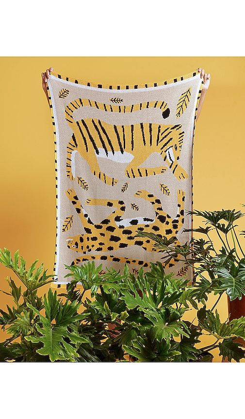 Big Cats Mini Blanket in Grey - Slowdown Studio - Modalova