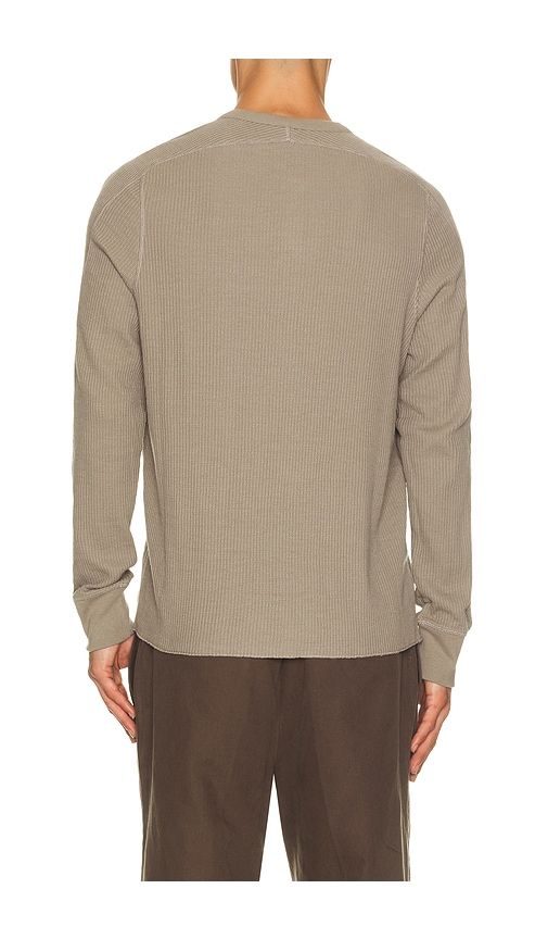 Waffle Cropped Slim Henley in Brown. - size S (also in M, L, XL/1X, XXL/2X) - SKIMS - Modalova
