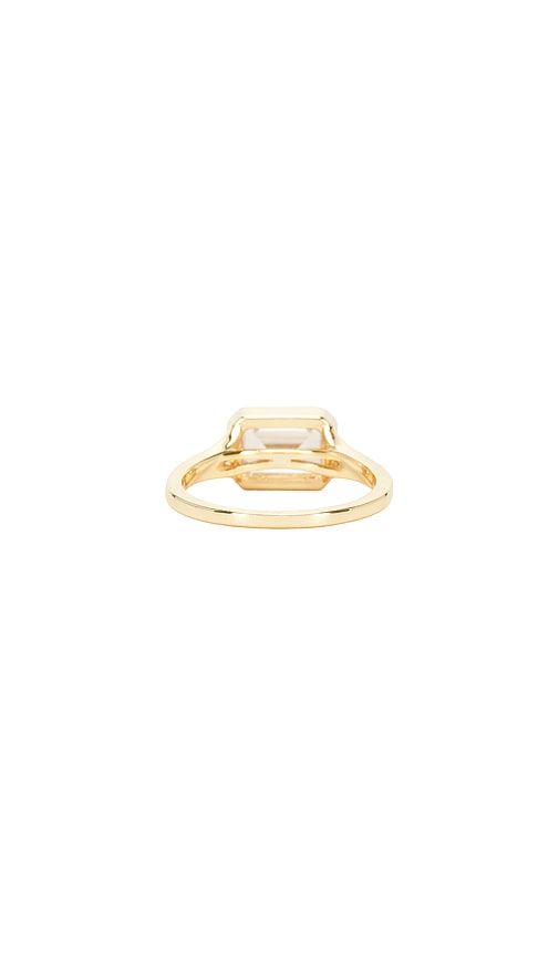 Emerald Cut Bezel Ring in . Size 6. Also in 7, 8 - SHASHI - Modalova