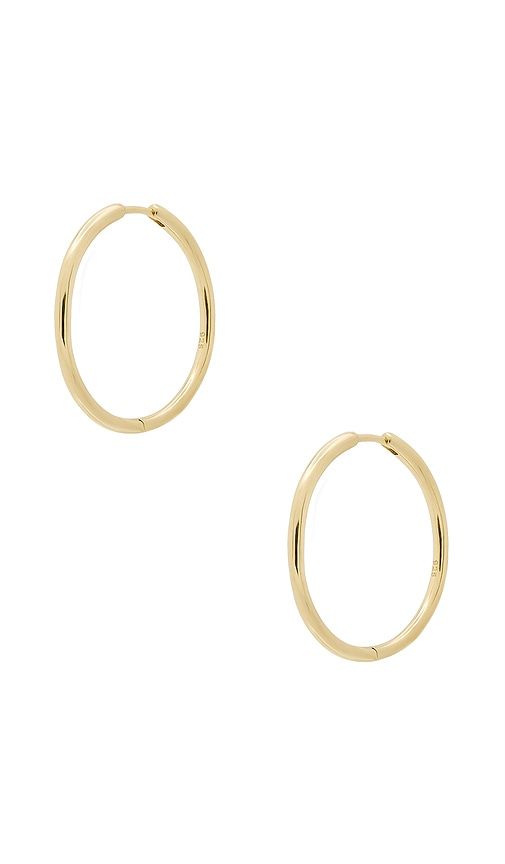 Essential Hoop Earrings in Metallic - SHASHI - Modalova