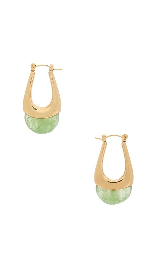 Elysse Hoop in Green,Metallic Gold - SHASHI - Modalova