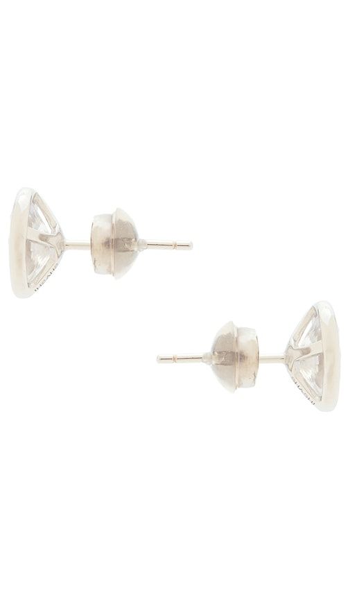 Oval Bezel Stud in Metallic - SHASHI - Modalova