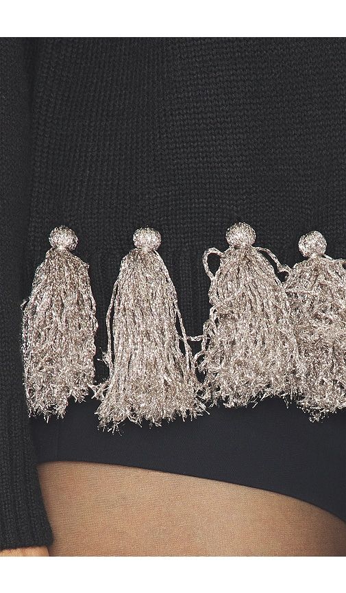 Roni Metallic Tassel Sweater in . Taglia M. Also in S, XS - SIMONMILLER - Modalova