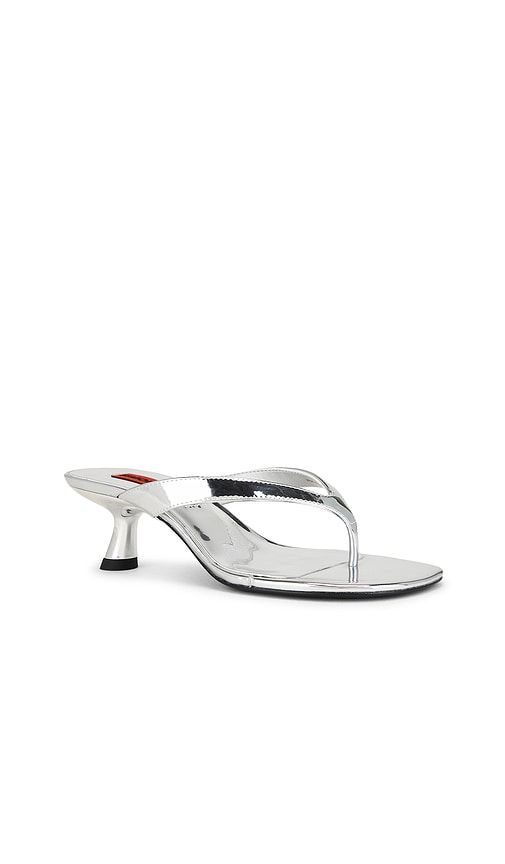 Beep Thong Sandal in Metallic , grey. - size 35 (also in 36, 37, 38, 39, 40, 41) - SIMONMILLER - Modalova