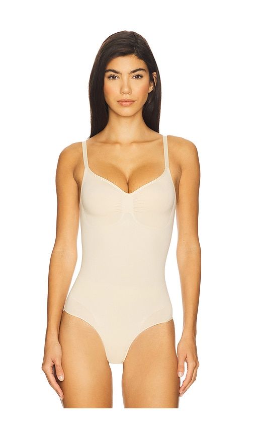 Seamless Sculpt Bodysuit Brief in Nude. - size S (also in XS) - SKIMS - Modalova