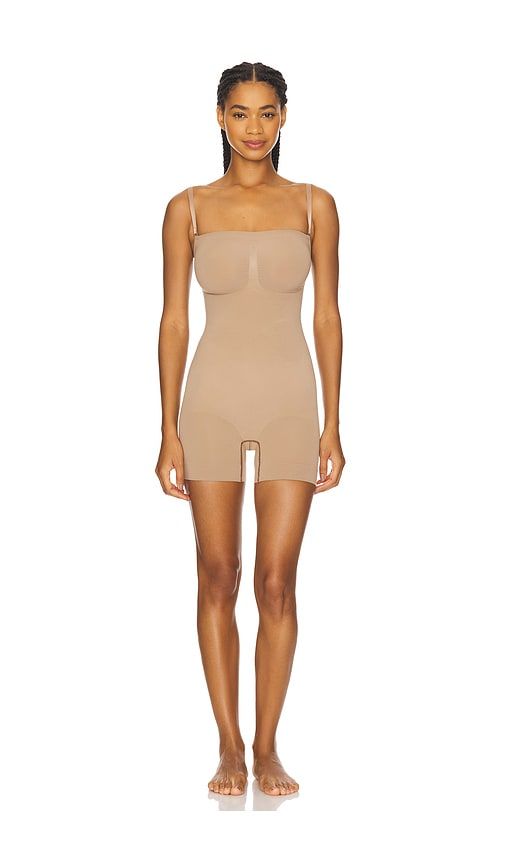 Seamless Sculpt Strapless Shortie Bodysuit in Beige. - size 2X (also in XS, XXL) - SKIMS - Modalova