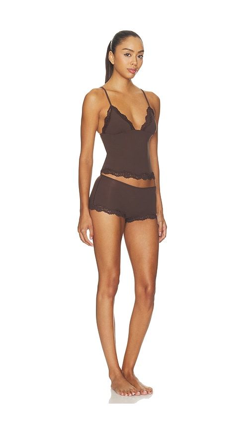 Fits Everybody Lace Triangle Cami & Boyshort Set in Brown. - size L (also in M, XL, XS, XXL) - SKIMS - Modalova
