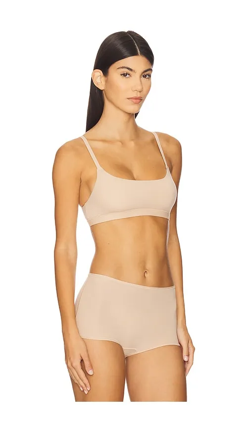 Fits Everybody Scoop Bralette in Tan. - size S (also in XXS) - SKIMS - Modalova