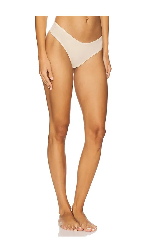 Fits Everybody Thong in Nude. - size L (also in XXL) - SKIMS - Modalova