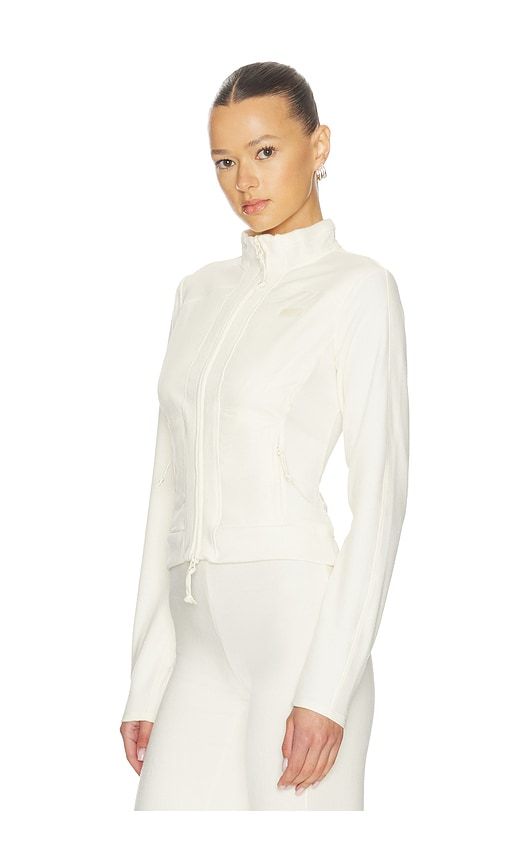 Lounge Fleece Fitted Jacket in Cream. - size L (also in S, XL) - SKIMS - Modalova