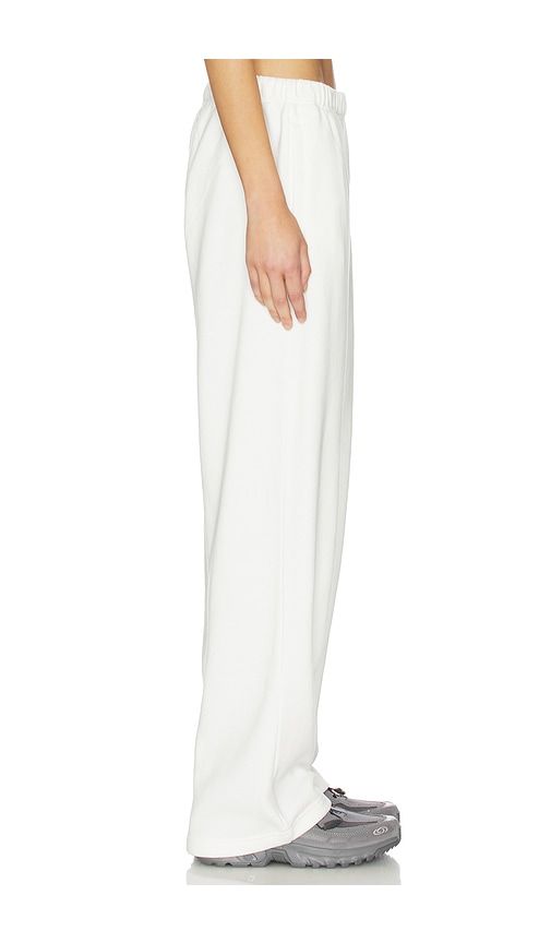Cotton Fleece Classic Straight Leg Pant in White. - size M (also in XL) - SKIMS - Modalova