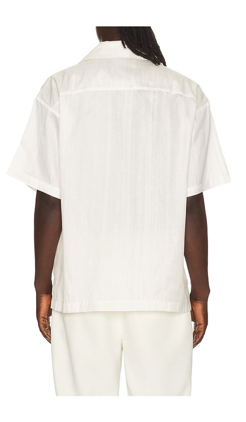 Sakorn Orchid Brooch Silk Shirt in Cream. - size L (also in M, S, XL/1X) - Sanea - Modalova