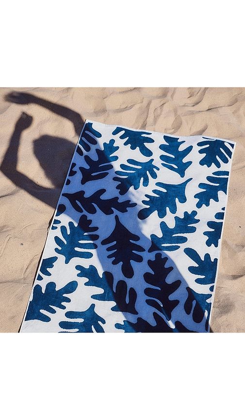 Slowtide Hele Towel in Blue - Slowtide - Modalova