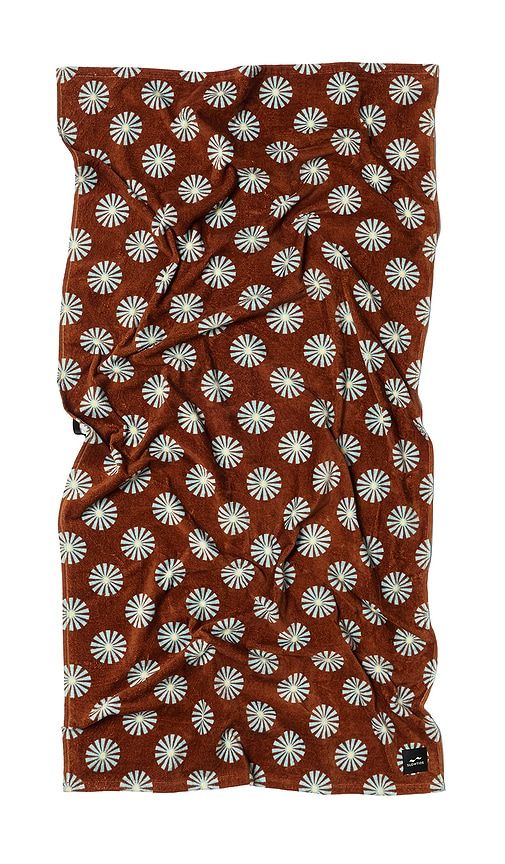 Slowtide Sun Dazed Towel in Rust - Slowtide - Modalova