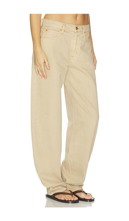 Ella Barrel Jeans in Tan. - size 23 (also in 27, 28, 29, 30, 31, 32) - SLVRLAKE - Modalova
