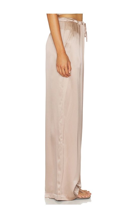 Silk Gemma Pull On Straight Leg Pant in . Taglia L. Also in S - SABLYN - Modalova
