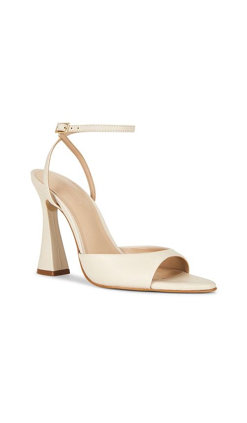 Beki Heel in Ivory. - size 10 (also in 8.5, 9.5) - Steve Madden - Modalova