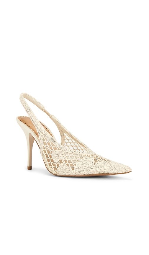 Andromeda Crochet Pump in Cream. - size 10 (also in 9.5) - Steve Madden - Modalova