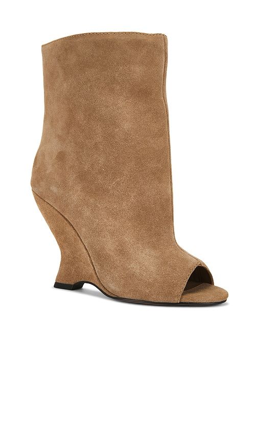 Rylix Boot in Taupe. - size 10 (also in 11, 6, 6.5, 7, 7.5, 8, 8.5, 9, 9.5) - Steve Madden - Modalova