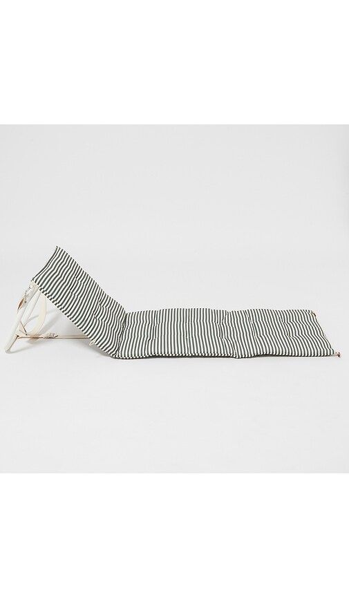Reclining Beach Chair in Olive - Sunnylife - Modalova