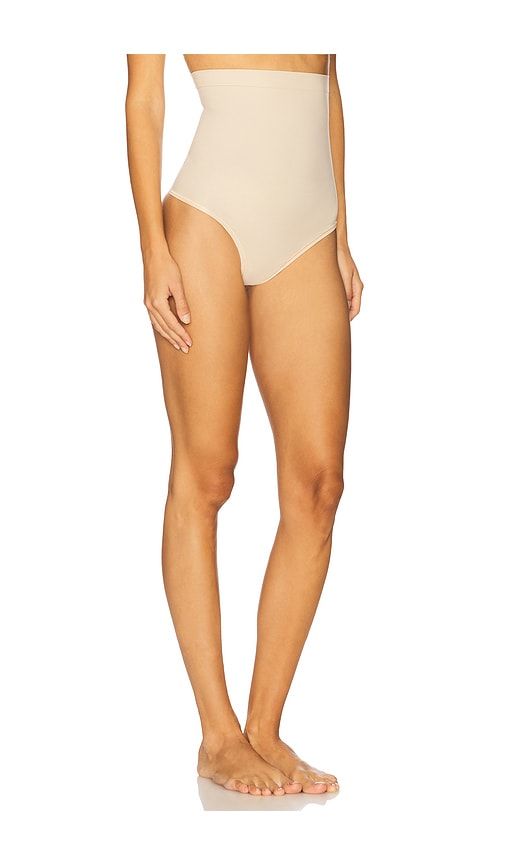 Sculpt Seamless Power High Waisted Thong in Nude. - size L (also in M, XL) - SPANX - Modalova
