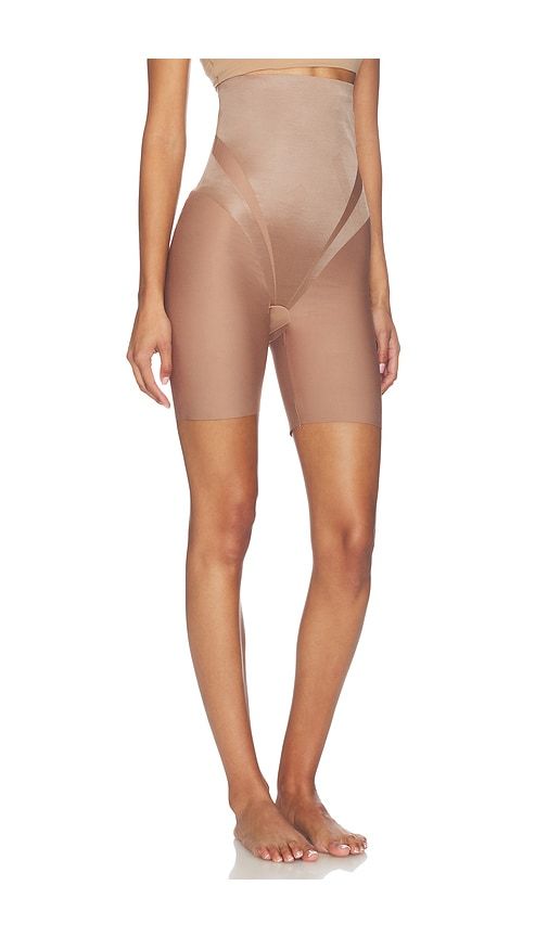 Sculpt Transform High Waisted Mid Thigh Short in Tan. - size S (also in XS) - SPANX - Modalova