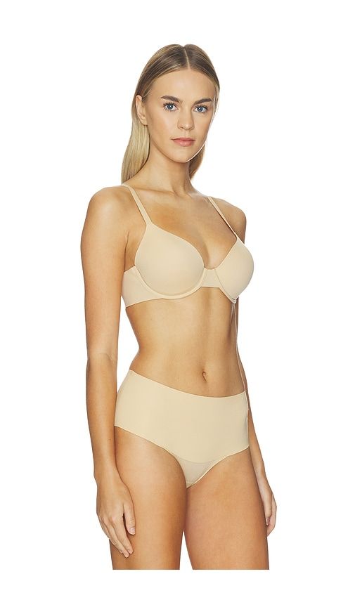 Supersmooth Brava Lightly Lined Bra in Tan. - size 34B (also in 34C, 34DD, 36B) - SPANX - Modalova
