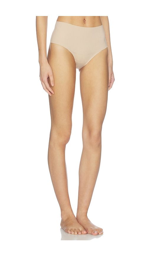 Supersmooth Undie-tectable 26' Rise Thong in Nude. - size 1X (also in L, M, S, XL) - SPANX - Modalova