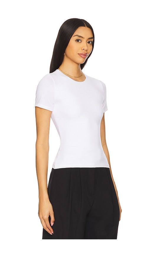 Smoothing Jersey Crew Neck Tee in White. - size L (also in S, XL, XS) - SPANX - Modalova