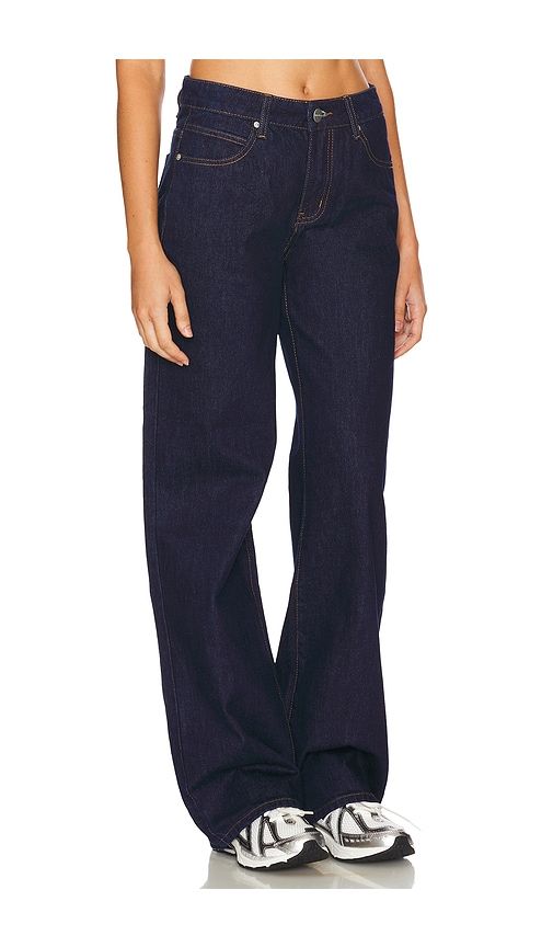 Laya Baggy Jean in Denim-Dark. - size L (also in M, S, XS, XXS) - superdown - Modalova