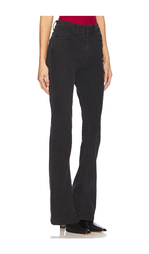 Mary Flare Jeans in Black. - size L (also in XL) - superdown - Modalova