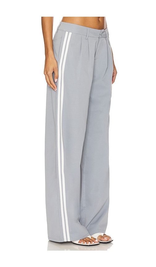 Katherine Trouser in Light Grey. - size M (also in XL) - superdown - Modalova