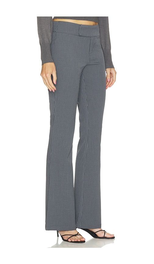 Agnes Pant in Grey. - size L (also in M, S, XL, XS, XXS) - superdown - Modalova