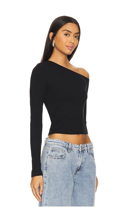 Corinne Off Shoulder Top in . - size S (also in XL, XS) - superdown - Modalova