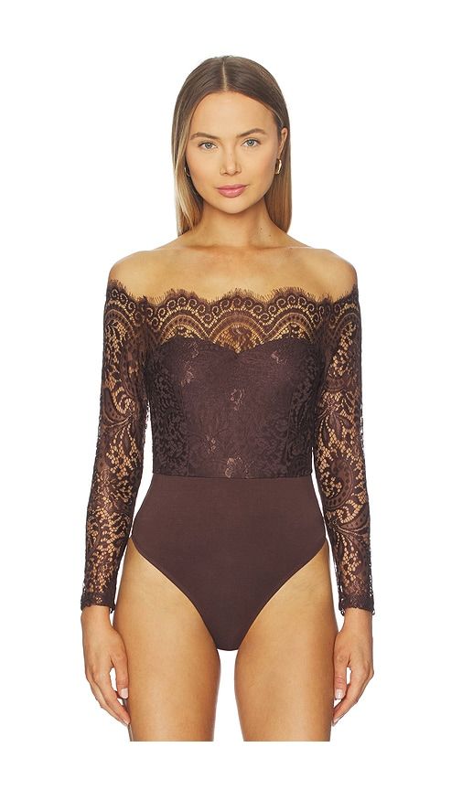 Rivka Off Shoulder Bodysuit in . - size L (also in M, S, XL, XS, XXS) - superdown - Modalova