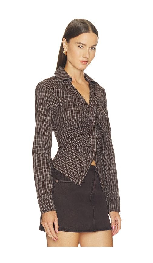 Kylie Lace Up Back Top in Brown. - size L (also in M, S, XS, XXS) - superdown - Modalova
