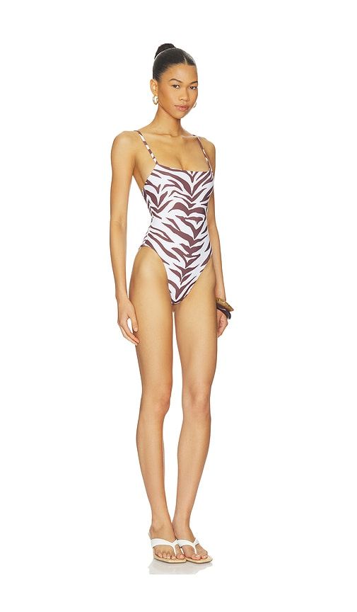 Kordyn One Piece in Brown,White. - size M (also in XS) - superdown - Modalova