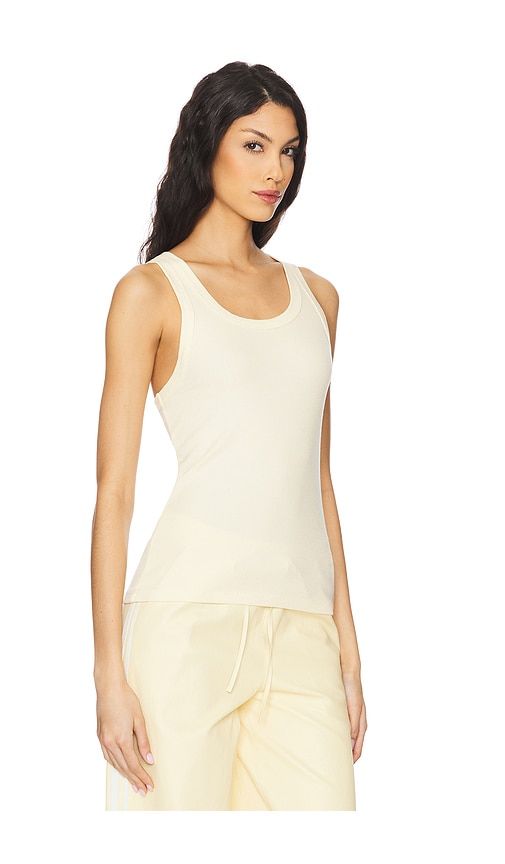 Fitted Scoop Tank Top in Yellow. - size M (also in S, XS) - SPRWMN - Modalova