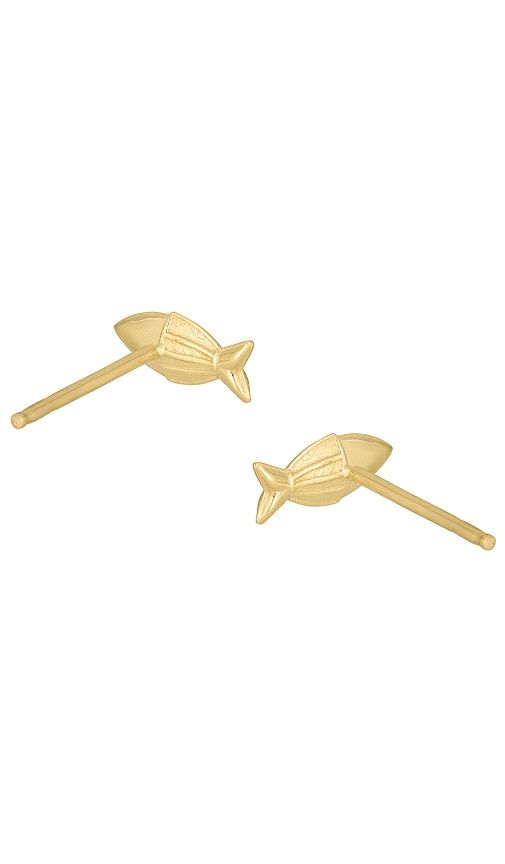 Gone Fishing Earrings in Metallic Gold - STONE AND STRAND - Modalova